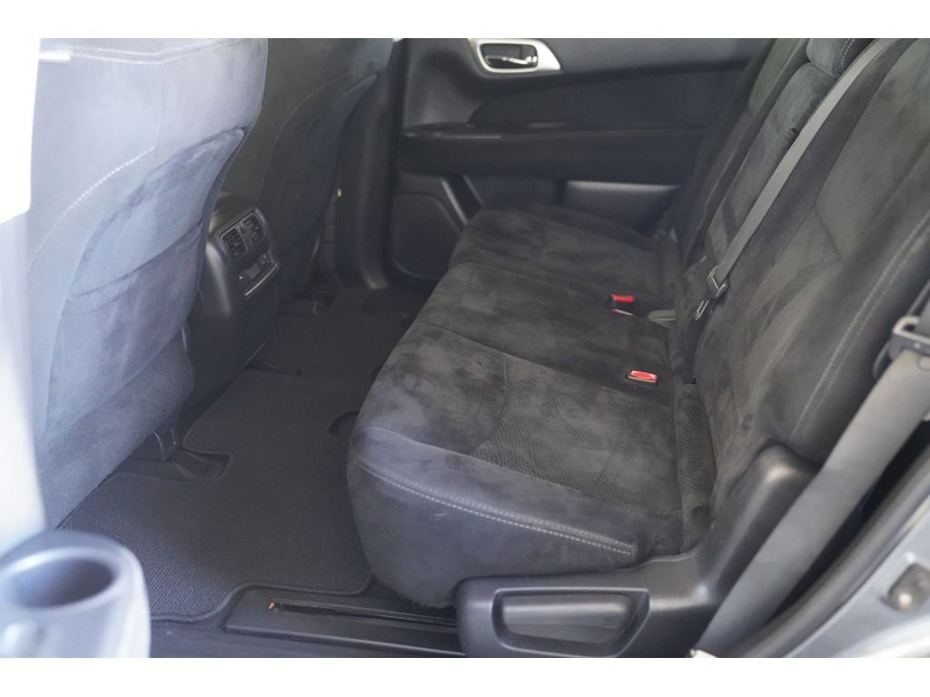 Used 2015 Nissan Pathfinder S AWD/4WD image 13