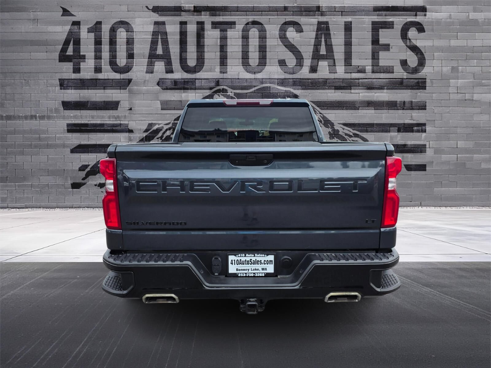 Used 2022 Chevrolet Silverado 1500 LT Trail Boss w/ Bed Protection Package AWD/4WD image 4