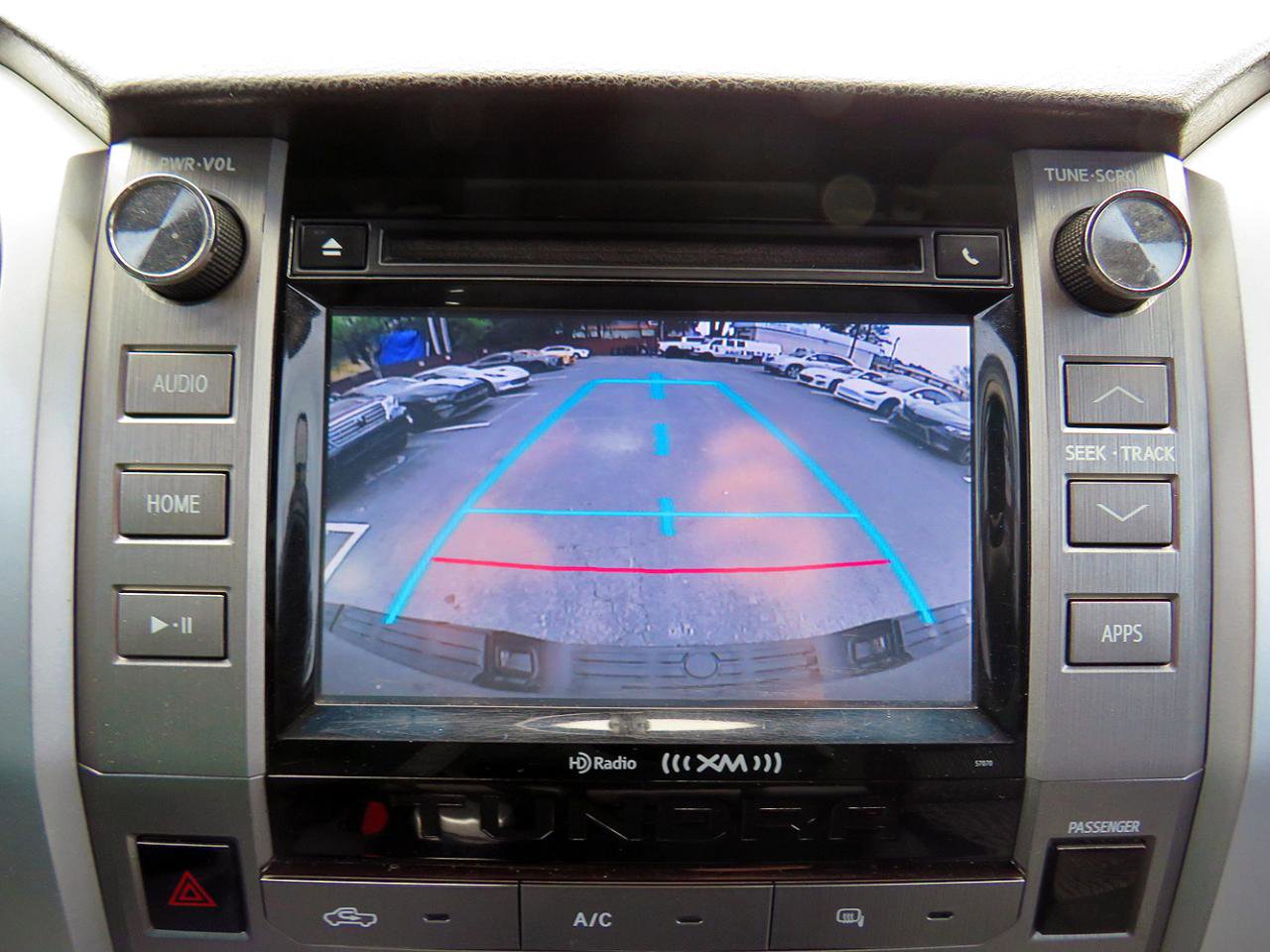 Used 2015 Toyota Tundra SR5 w/ SR5 Upgrade Package AWD/4WD image 25