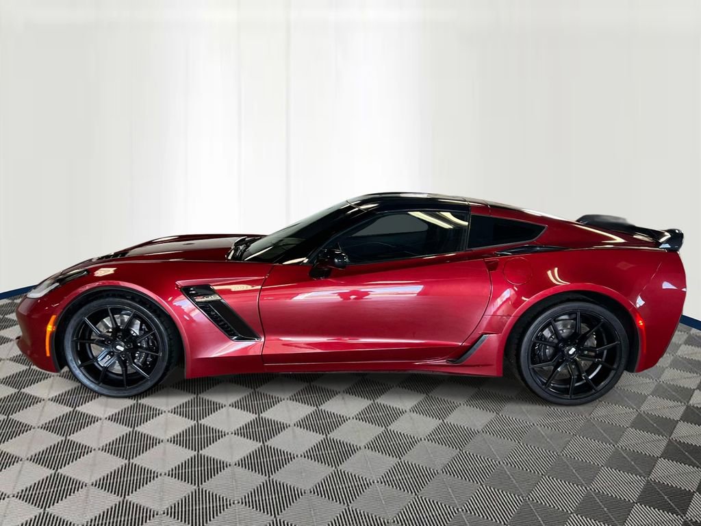 Used 2015 Chevrolet Corvette Z06 w/ 3LZ Preferred Equipment Group RWD image 2