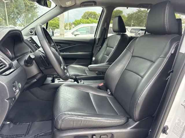 Used 2022 Honda Pilot Touring image 11