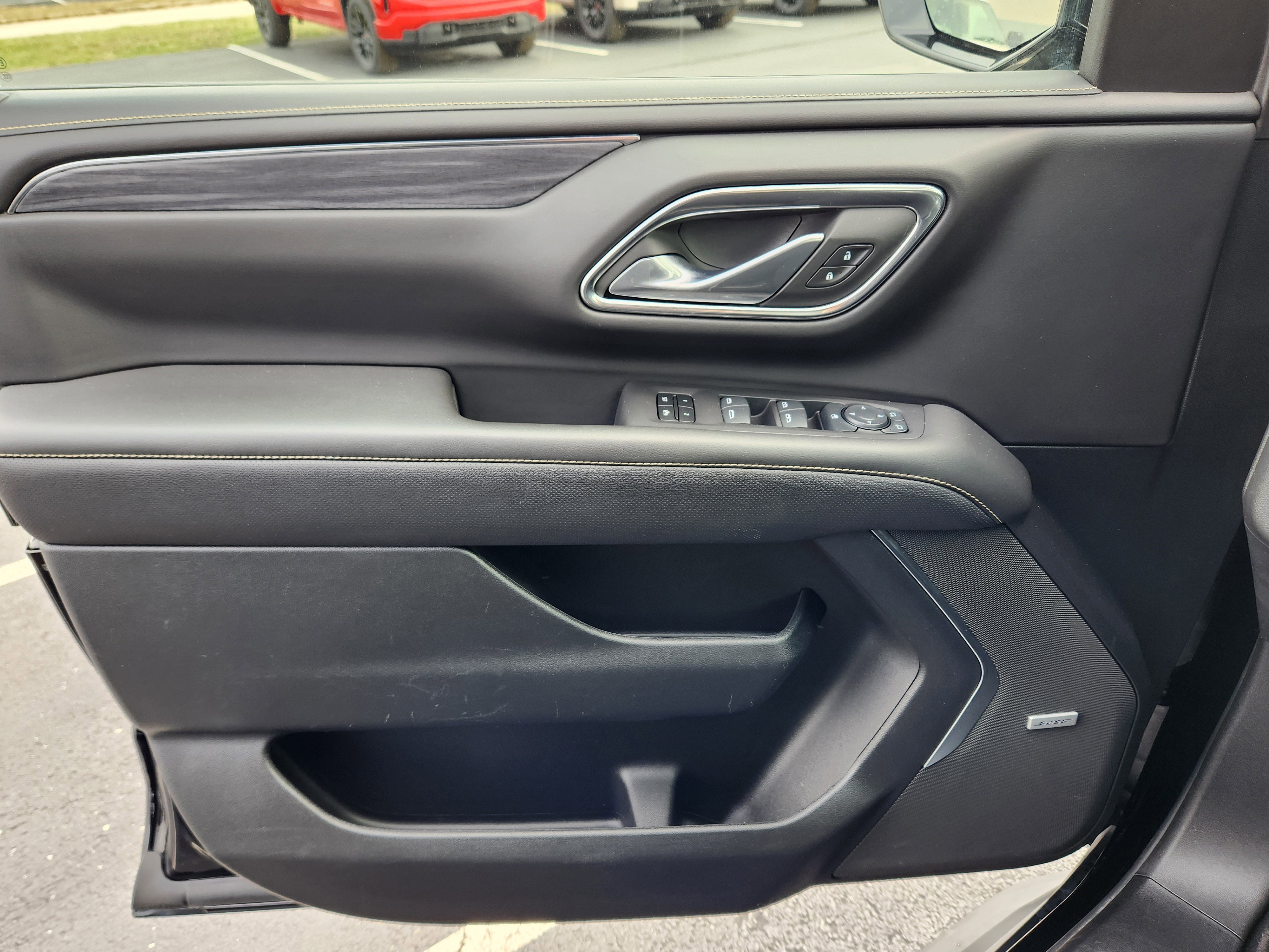 Used 2024 GMC Yukon XL SLT image 22