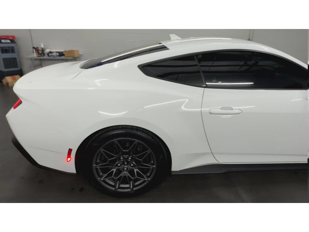Used 2024 Ford Mustang GT Premium w/ GT Performance Package RWD image 9
