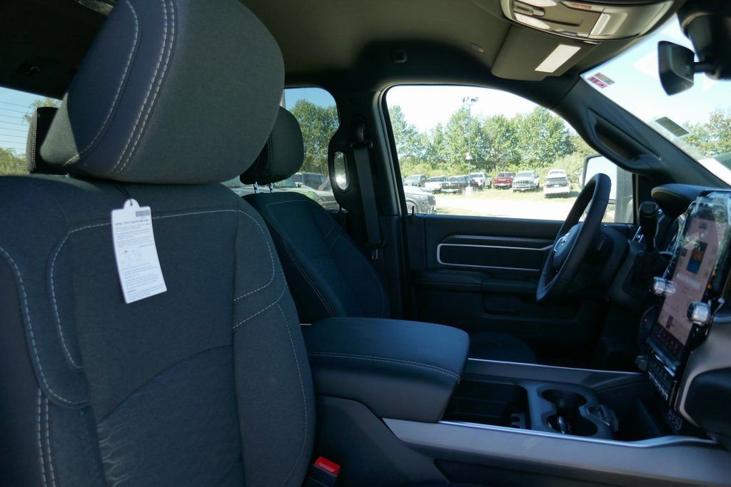 New 2026 RAM 3500 Big Horn image 9