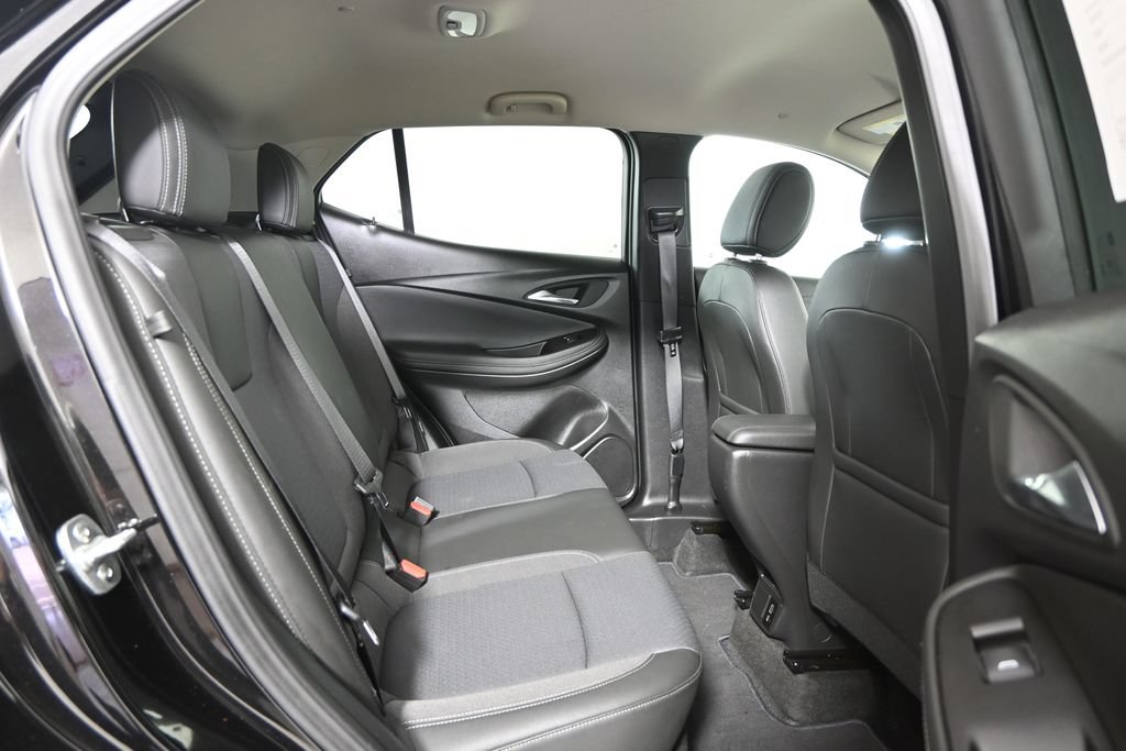 Used 2025 Buick Encore GX Preferred FWD image 15