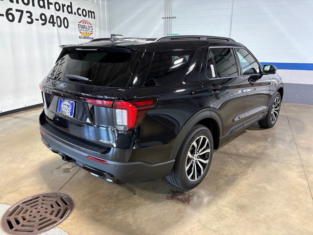 New 2026 Ford Explorer ST-Line AWD/4WD image 8