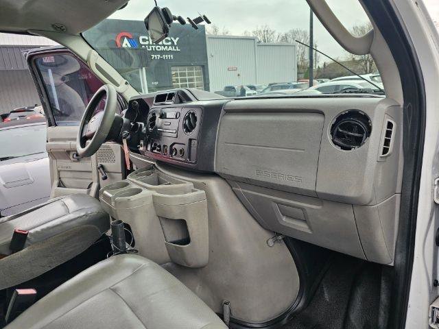 Used 2012 Ford E-450 and Econoline 450 Super Duty image 8
