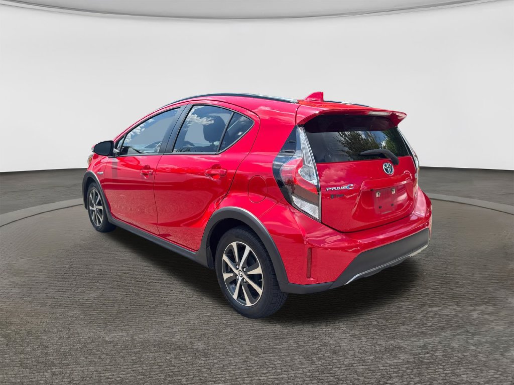 Used 2019 Toyota Prius C FWD image 5