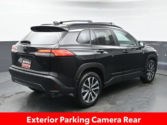 Certified 2022 Toyota Corolla Cross XLE w/ Black Badges Package (TMS) AWD/4WD image 7
