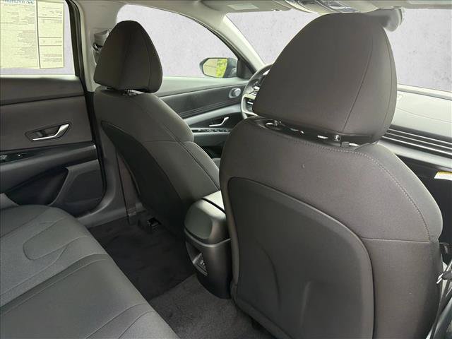 New 2026 Hyundai Elantra SE FWD image 25