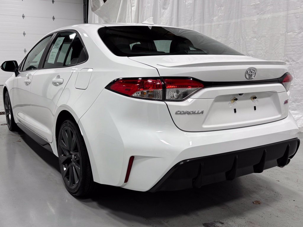 Used 2026 Toyota Corolla SE FWD image 5