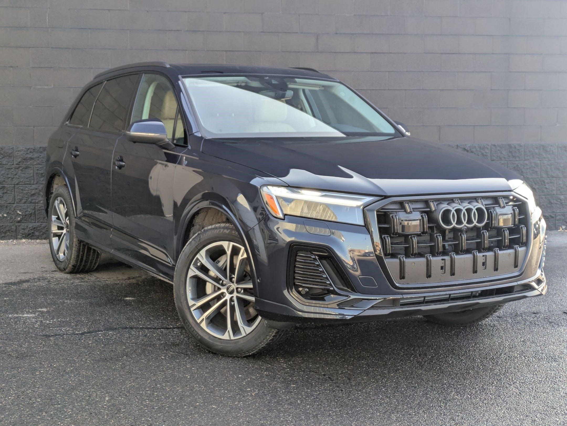 New 2026 Audi Q7 2.0T Premium AWD/4WD image 3
