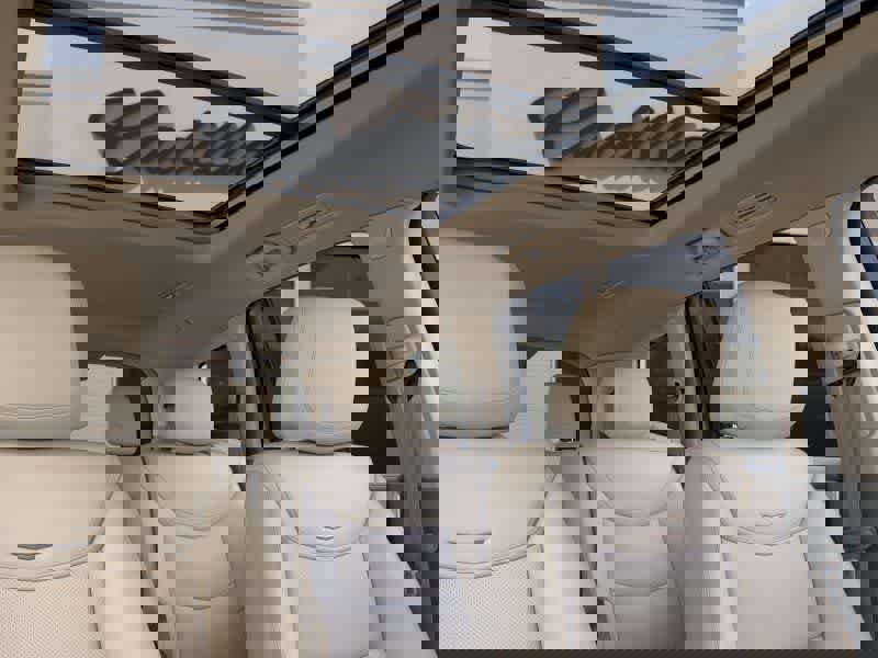 Used 2025 Cadillac XT6 Premium Luxury image 24