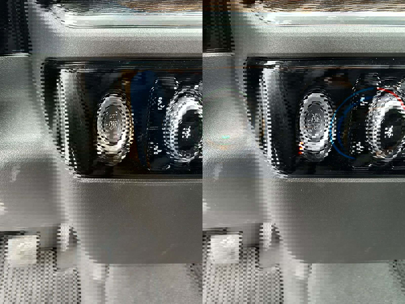 Used 2024 GMC Sierra 1500 Elevation AWD/4WD image 17