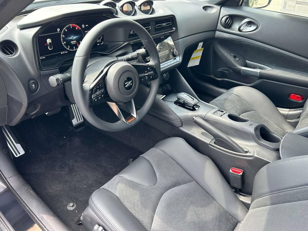 New 2025 Nissan Z Performance w/ Floor Mat Package RWD image 13