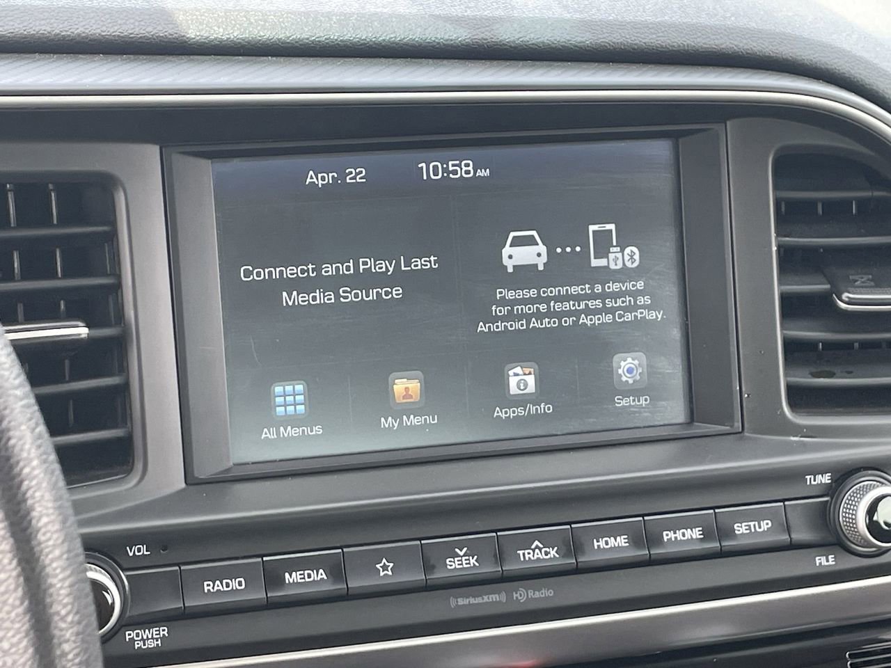Used 2020 Hyundai Elantra SEL FWD image 24