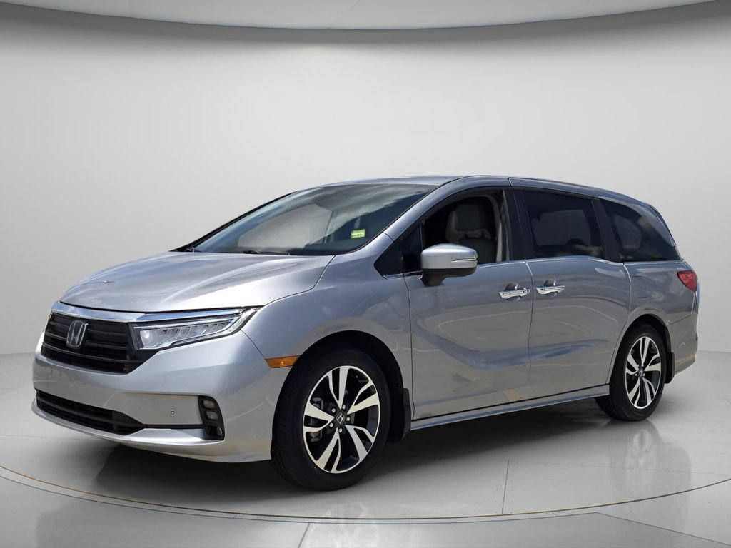Certified 2024 Honda Odyssey Touring image 9