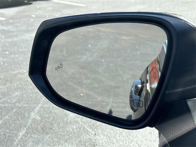 Used 2024 Toyota Highlander LE image 16