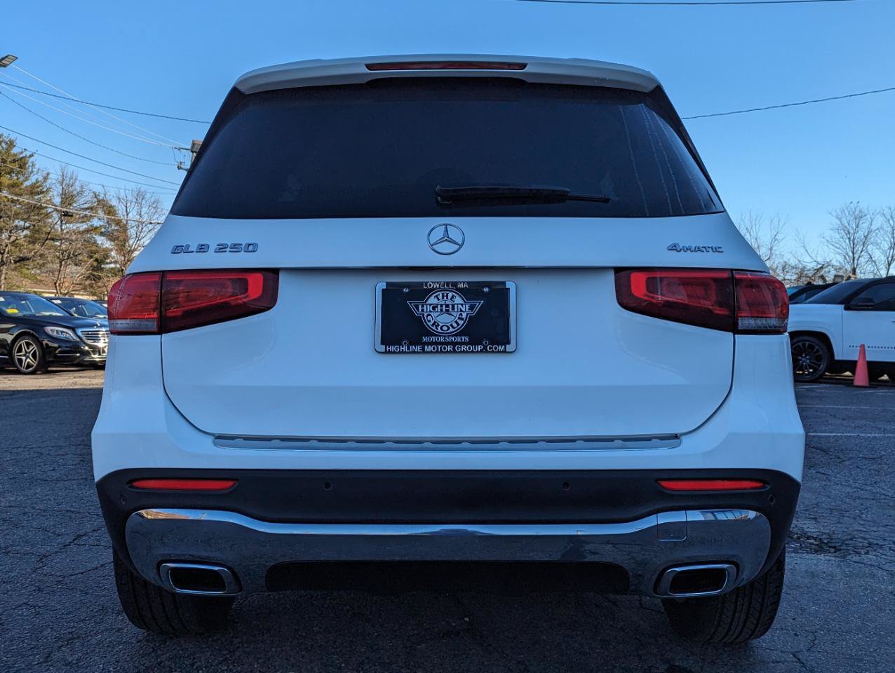 Used 2023 Mercedes-Benz GLB 250 GLB 250 4MATIC SUV image 9