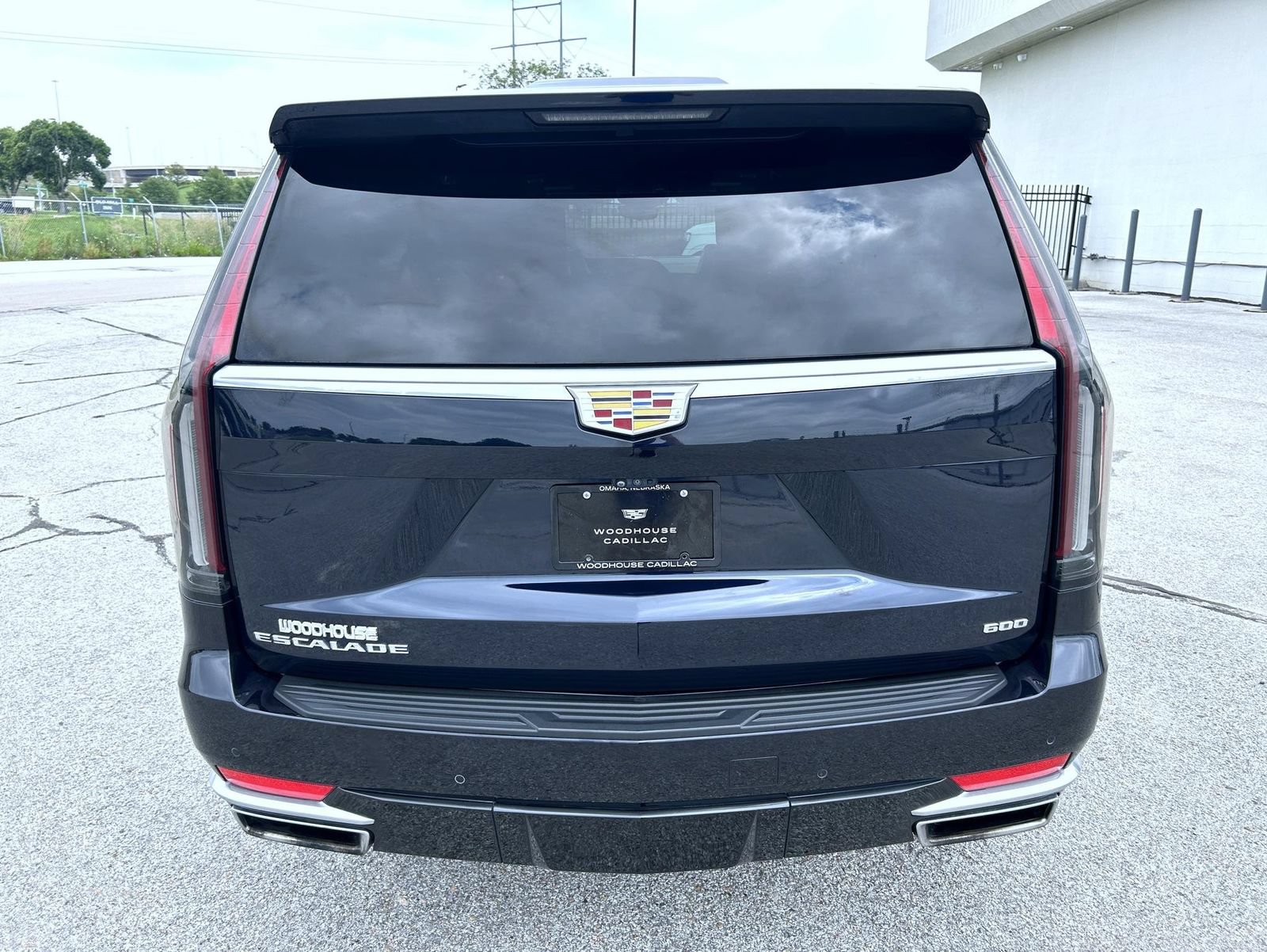 Certified 2023 Cadillac Escalade Premium Luxury Platinum AWD/4WD image 12
