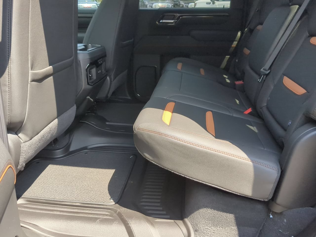 New 2026 GMC Sierra 2500 AT4 w/ AT4 Premium Plus Package AWD/4WD image 26