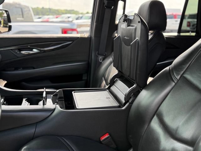Used 2020 Cadillac Escalade Platinum AWD/4WD image 33