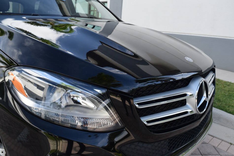 Used 2016 Mercedes-Benz GLE 300d 4MATIC w/ Premium Package image 10