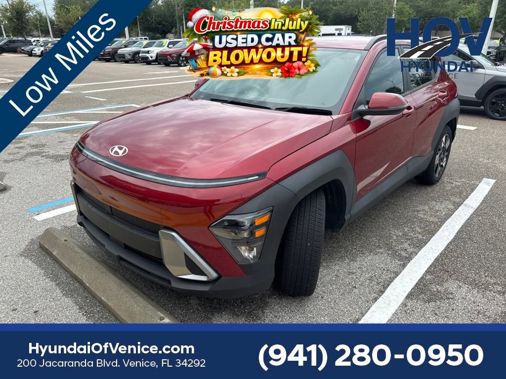 Used 2024 Hyundai Kona SEL w/ Convenience Package FWD image 4