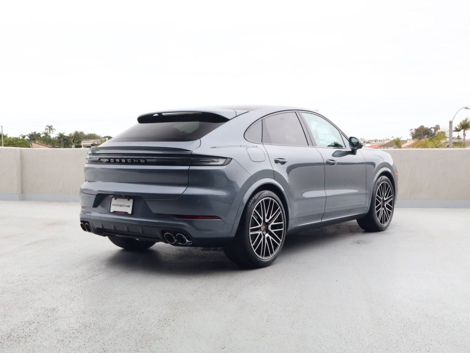 New 2026 Porsche Cayenne Coupe AWD/4WD image 9
