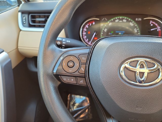 Used 2023 Toyota RAV4 LE FWD image 15