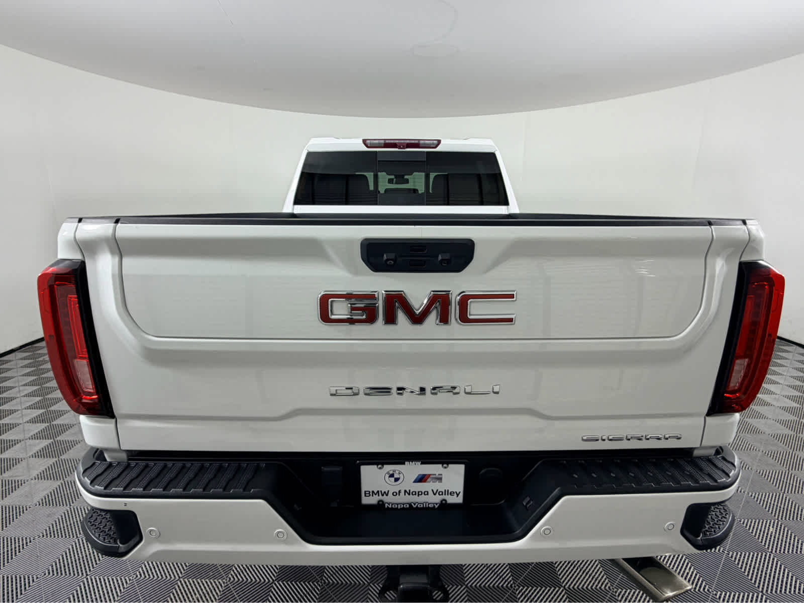 Used 2022 GMC Sierra 2500 Denali image 4