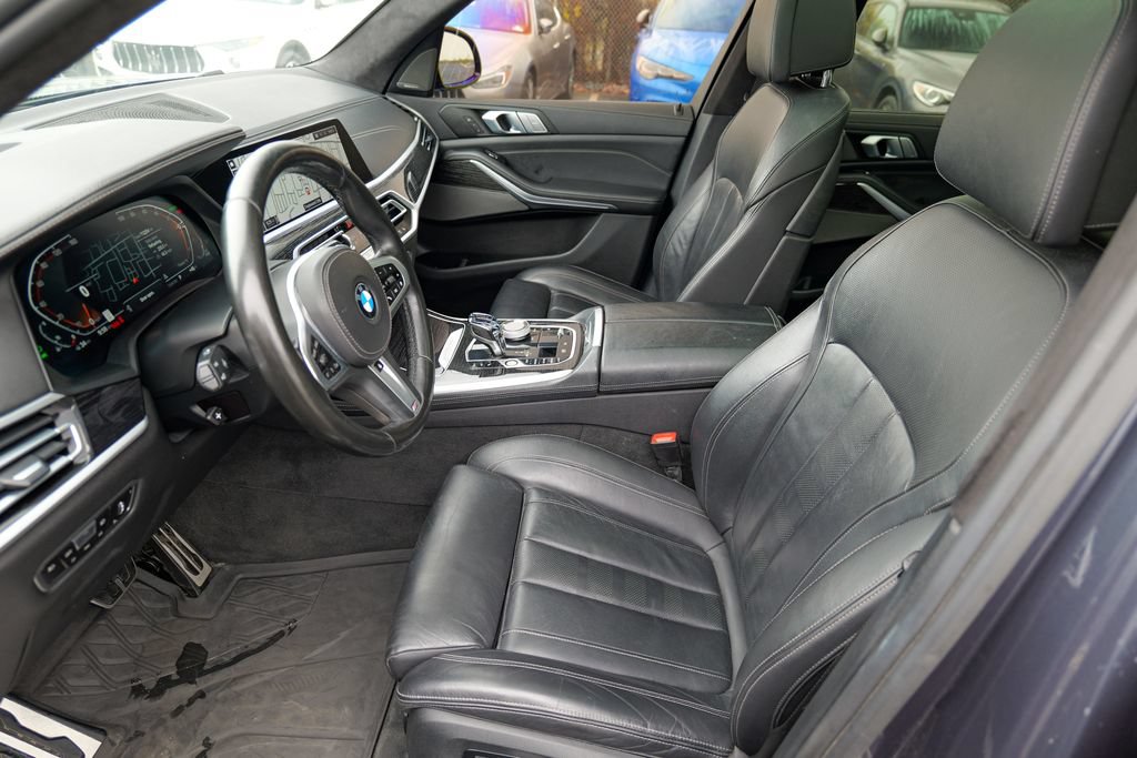 Used 2021 BMW X7 xDrive40i w/ M Sport Package AWD/4WD image 22