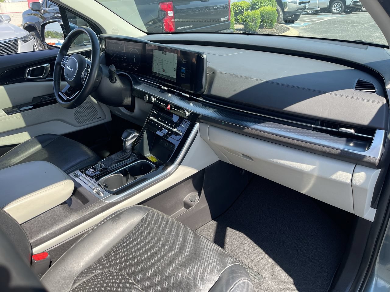Used 2024 Kia Carnival SX Prestige FWD image 30