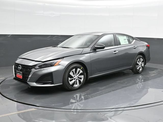 Used 2025 Nissan Altima 2.5 S FWD image 8