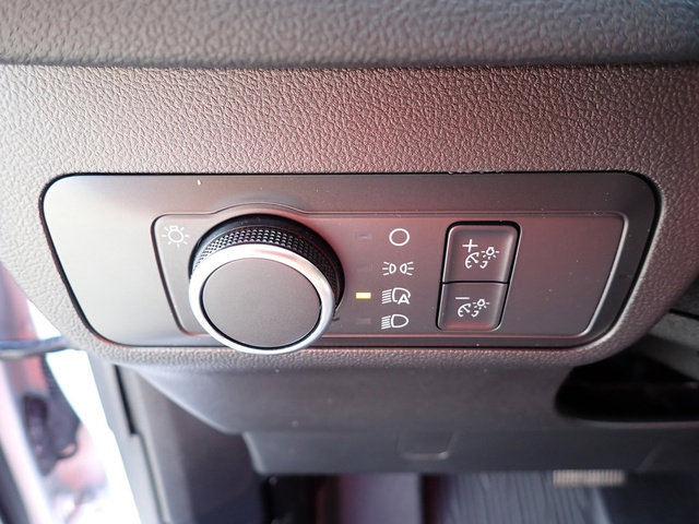 Used 2022 Ford Escape SE image 21