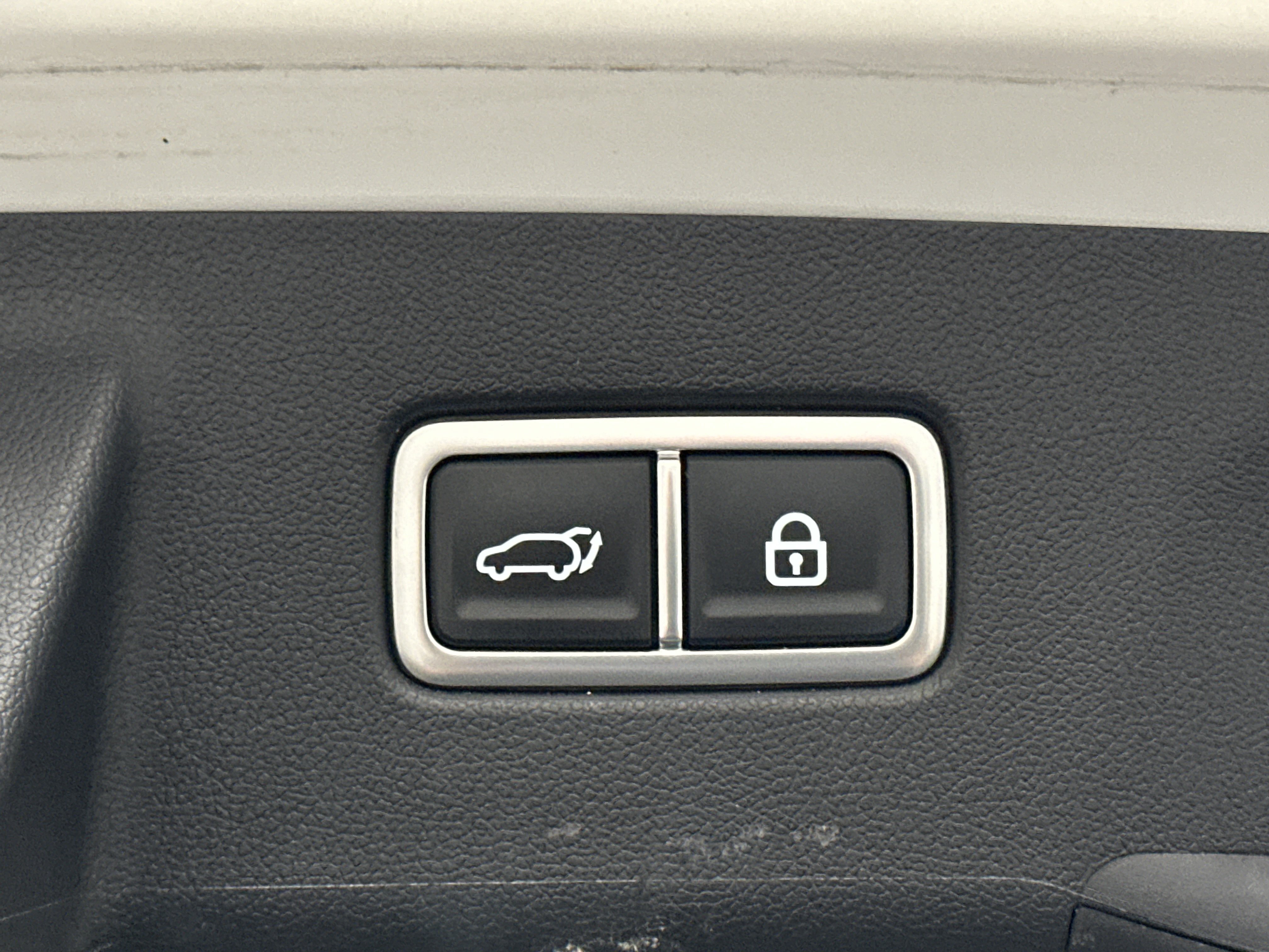 Used 2022 Kia Sorento SX FWD image 14