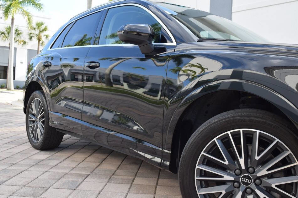 Used 2022 Audi Q3 2.0T Premium w/ Convenience Package AWD/4WD image 17