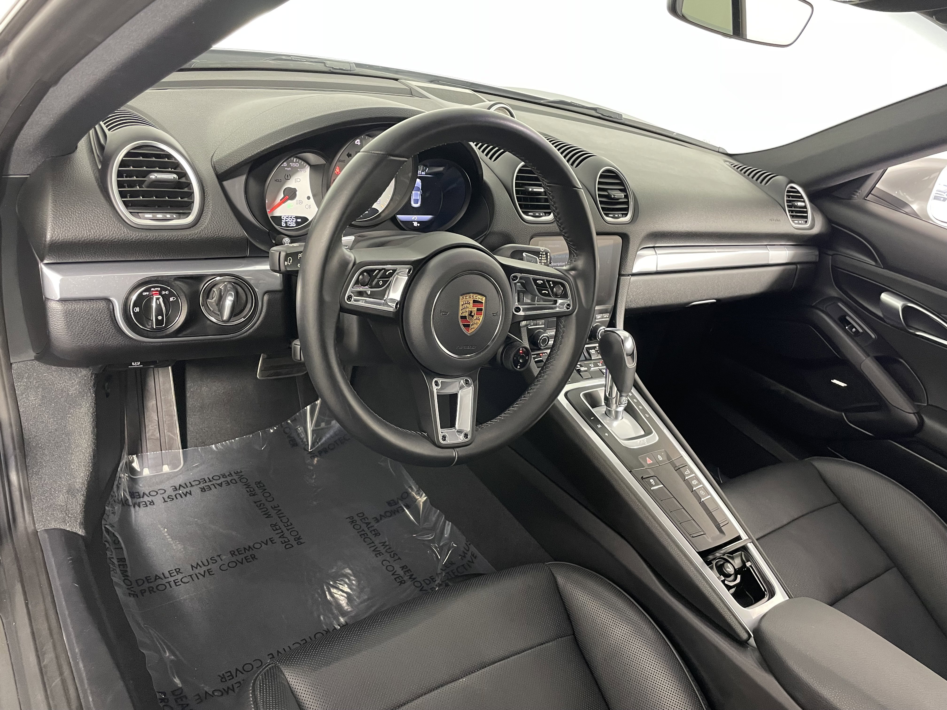 Certified 2024 Porsche 718 Cayman image 4