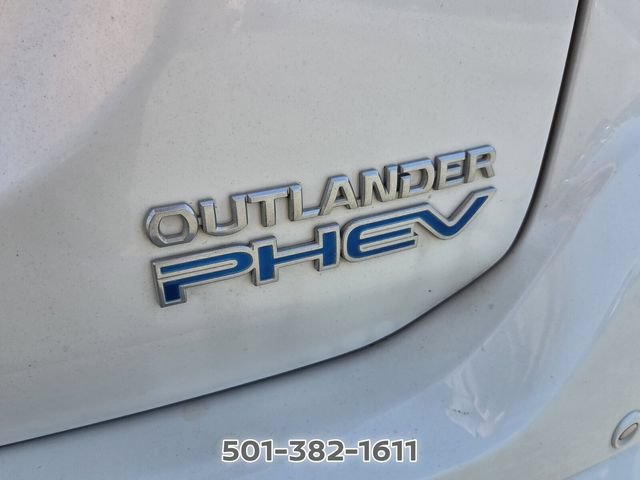 Used 2018 Mitsubishi Outlander SEL AWD/4WD image 14