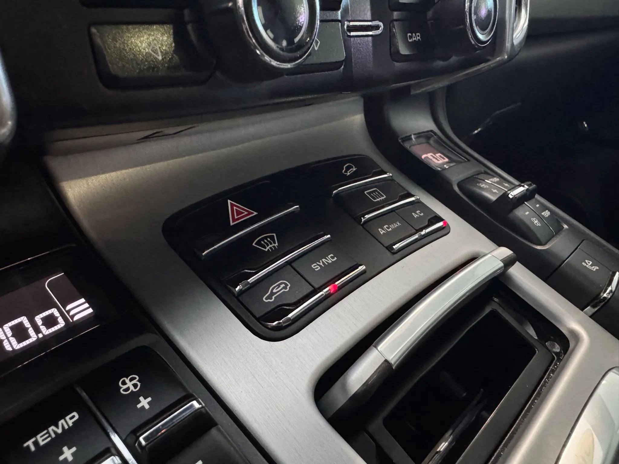 Used 2016 Porsche Cayenne GTS image 34