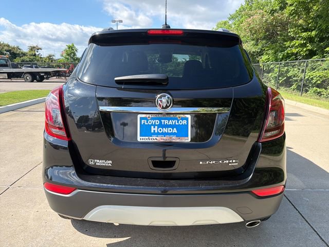 Used 2021 Buick Encore Preferred AWD/4WD image 4