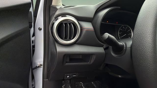 Used 2025 Nissan Versa SR w/ Trunk Package FWD image 21