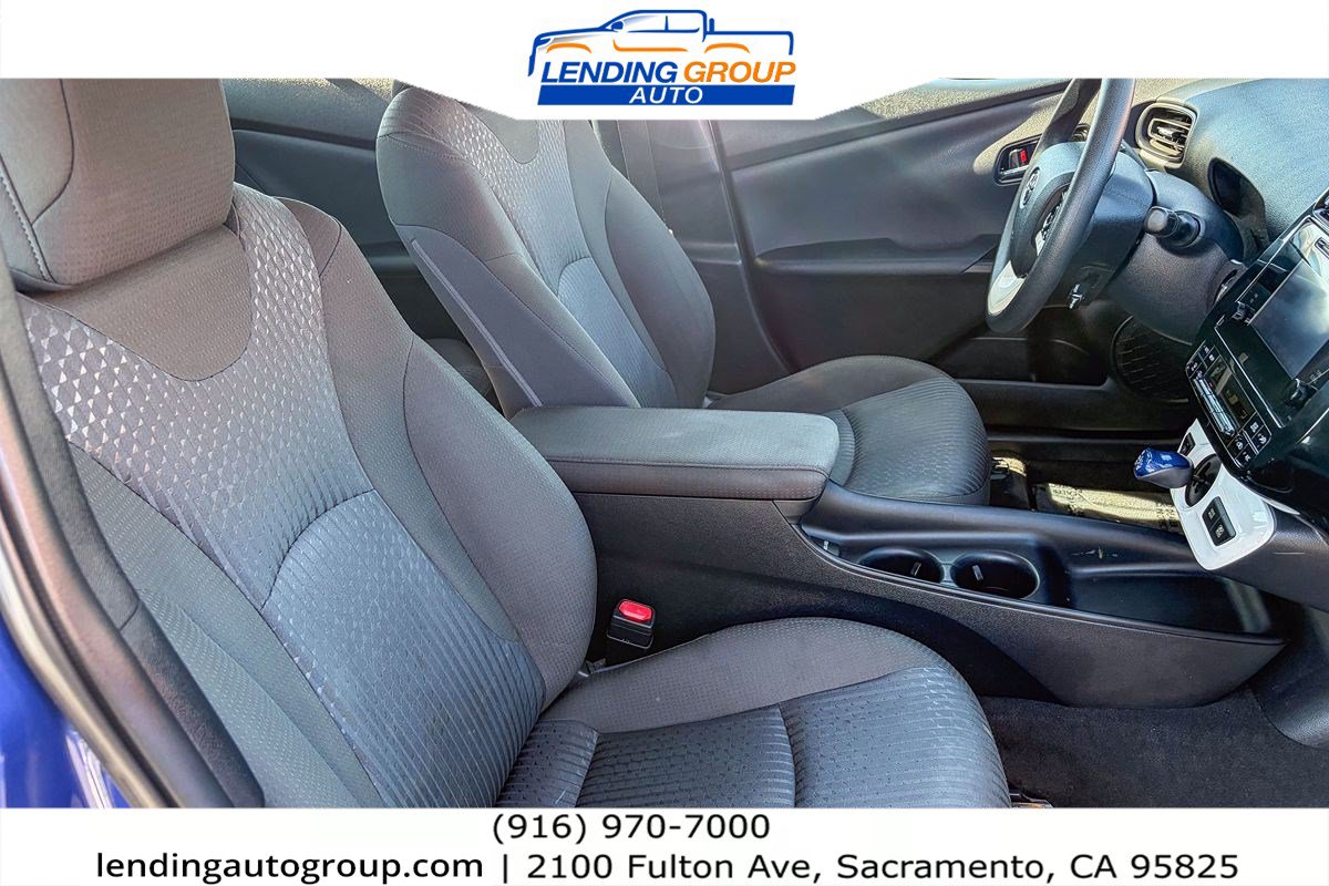 Used 2017 Toyota Prius Two w/ Prius Two Safety Plus Package FWD image 15