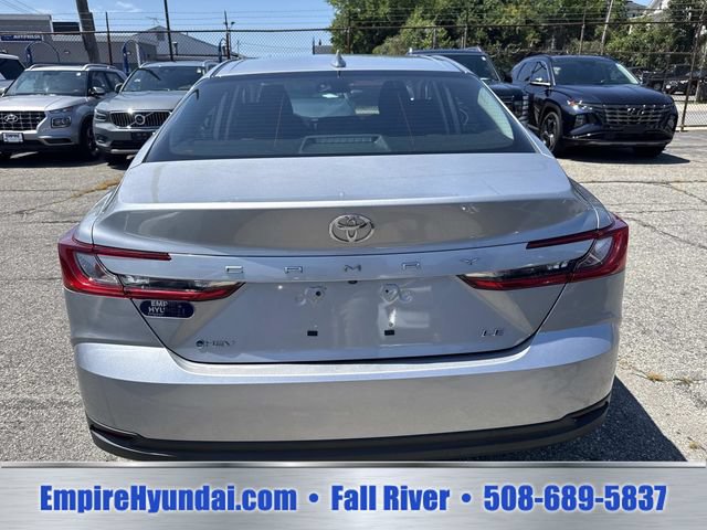 Used 2025 Toyota Camry LE FWD image 4
