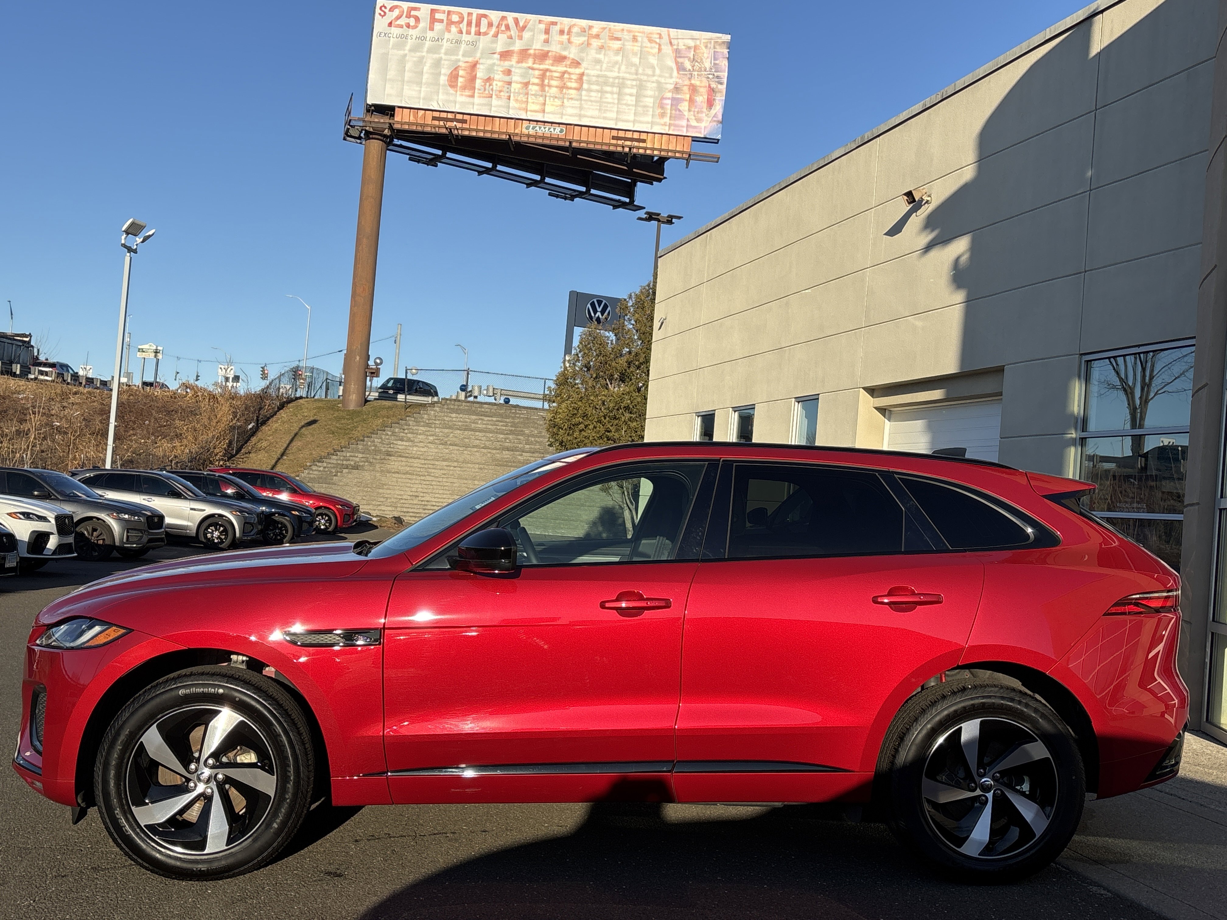 Certified 2025 Jaguar F-PACE R-Dynamic S image 4
