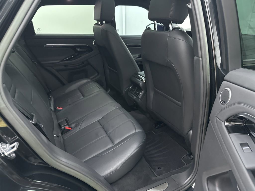 Used 2023 Land Rover Range Rover Evoque R-Dynamic SE image 25