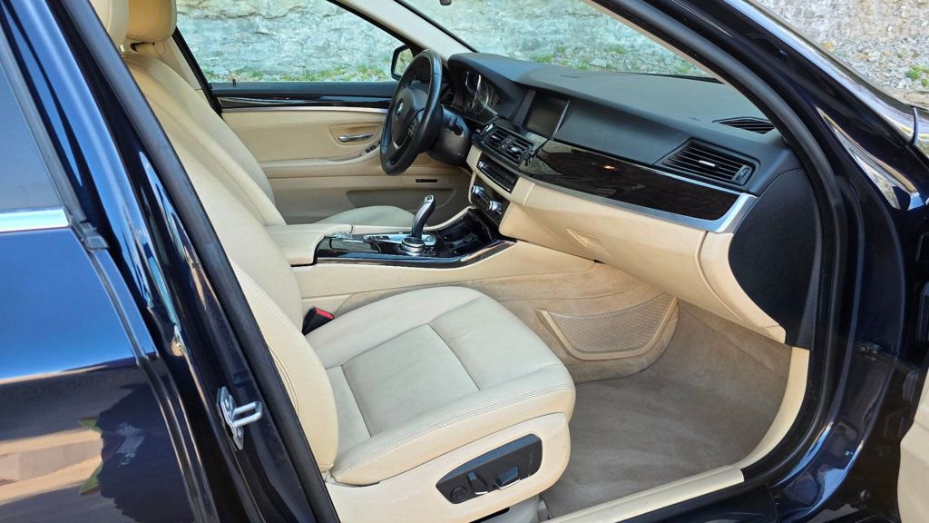 Used 2015 BMW 528i Sedan image 23