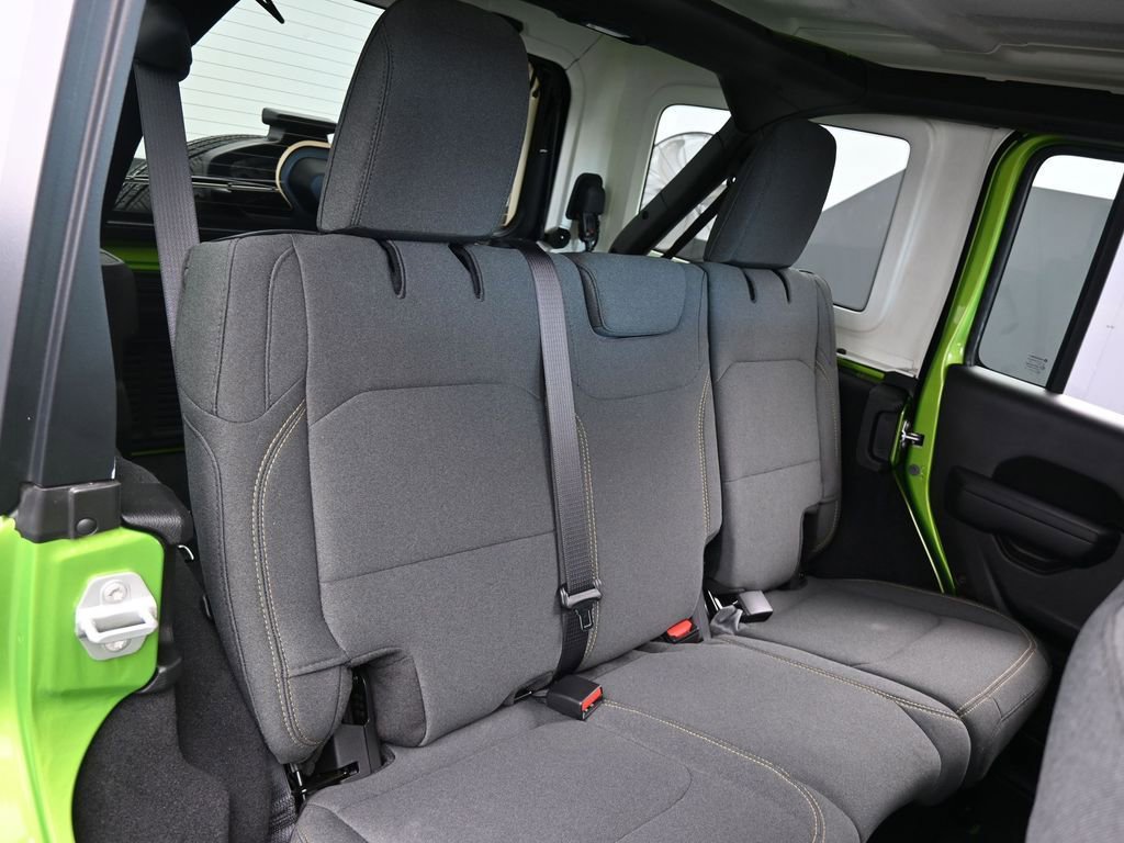 Used 2025 Jeep Wrangler Sport S image 43