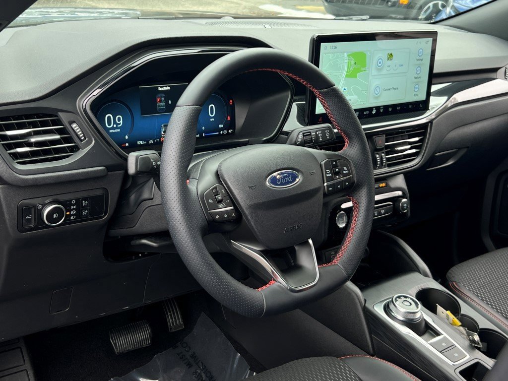 Used 2025 Ford Escape ST-Line Select w/ Tech Pack #2 image 18