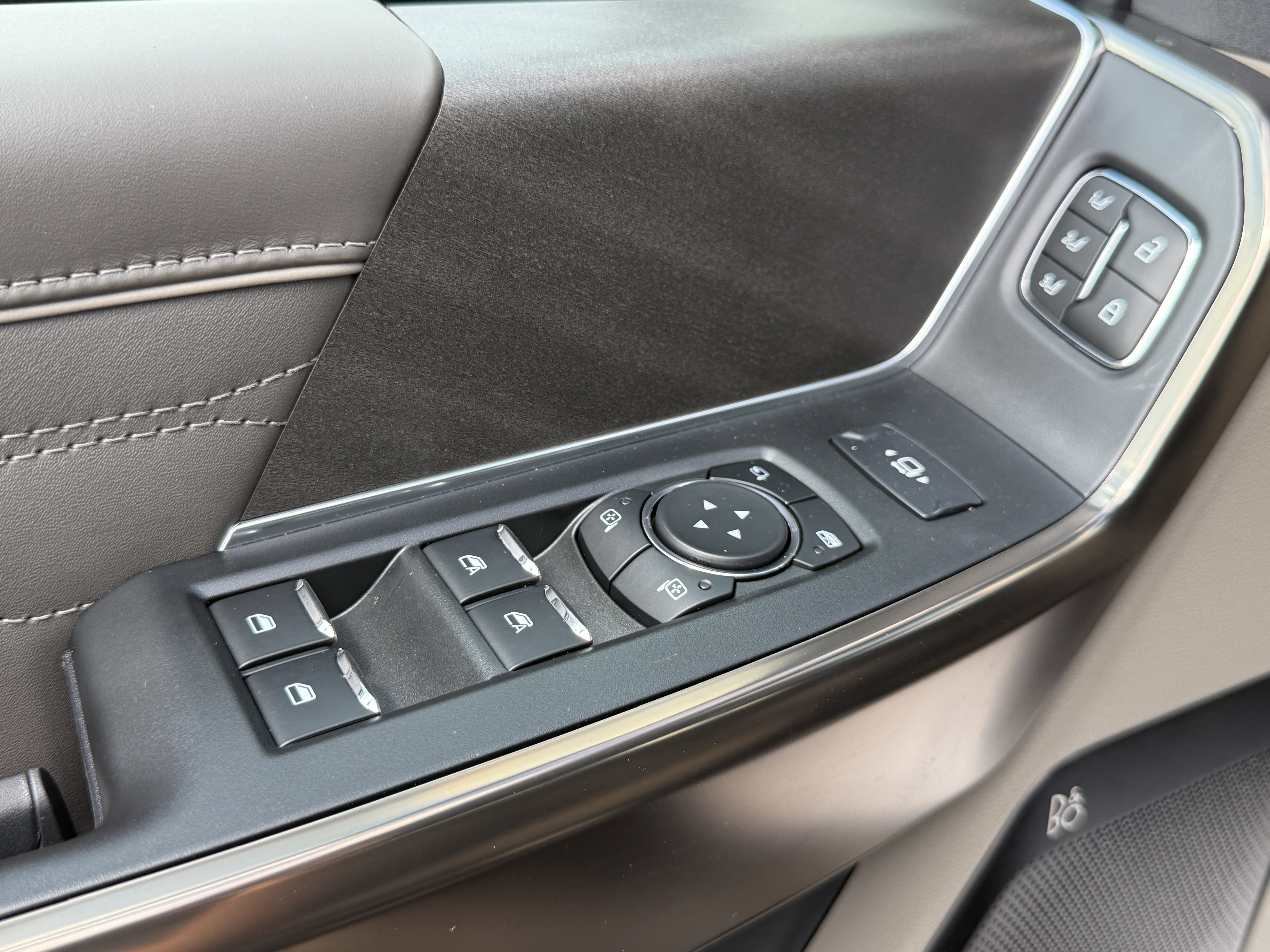 New 2026 Ford F350 Platinum w/ Platinum Plus Package image 17